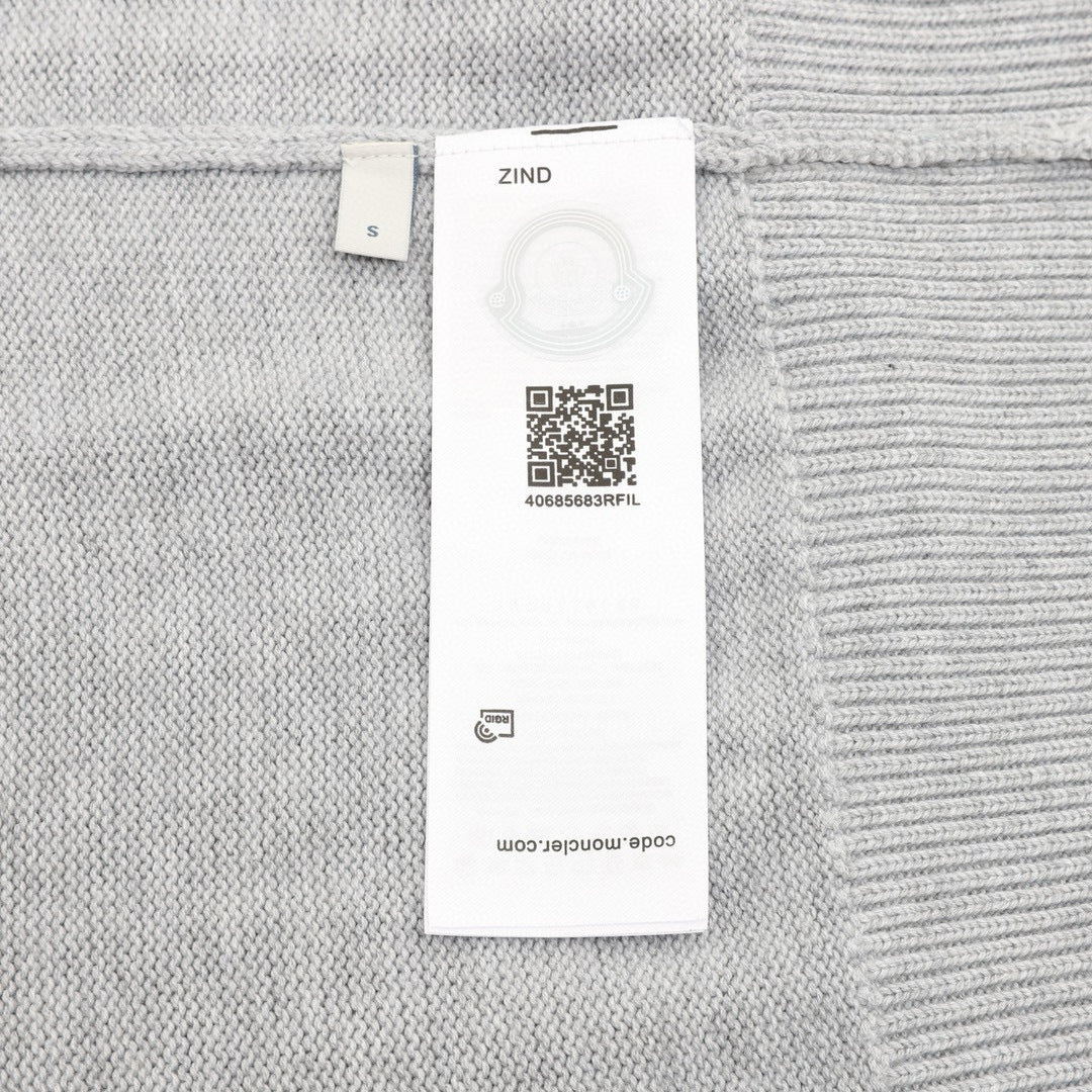 Moncler Embroidered Logo Sweater - view 9