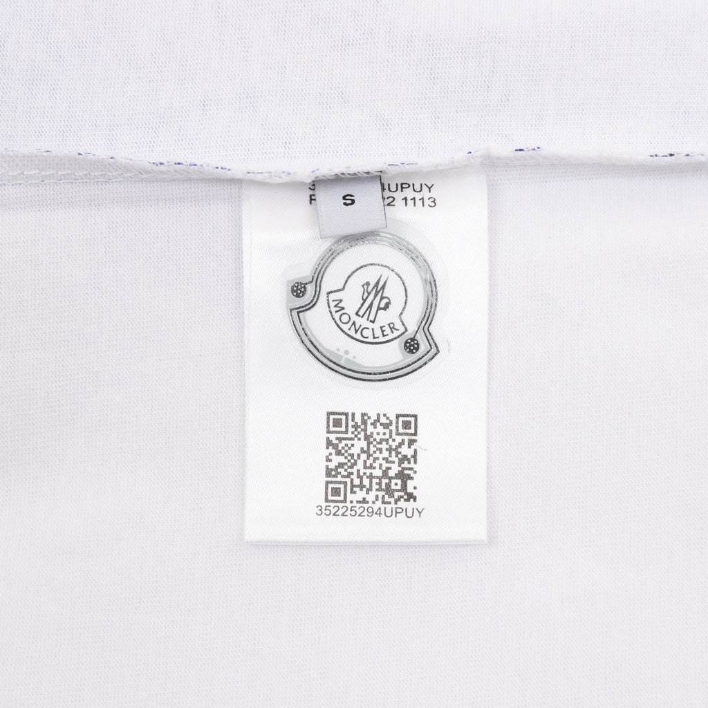 Moncler Graphic Logo T-Shirt - view 9