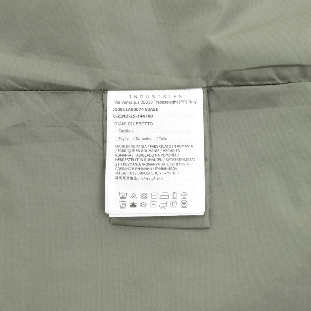 Moncler Hooded Graphic Logo Vest - view 9