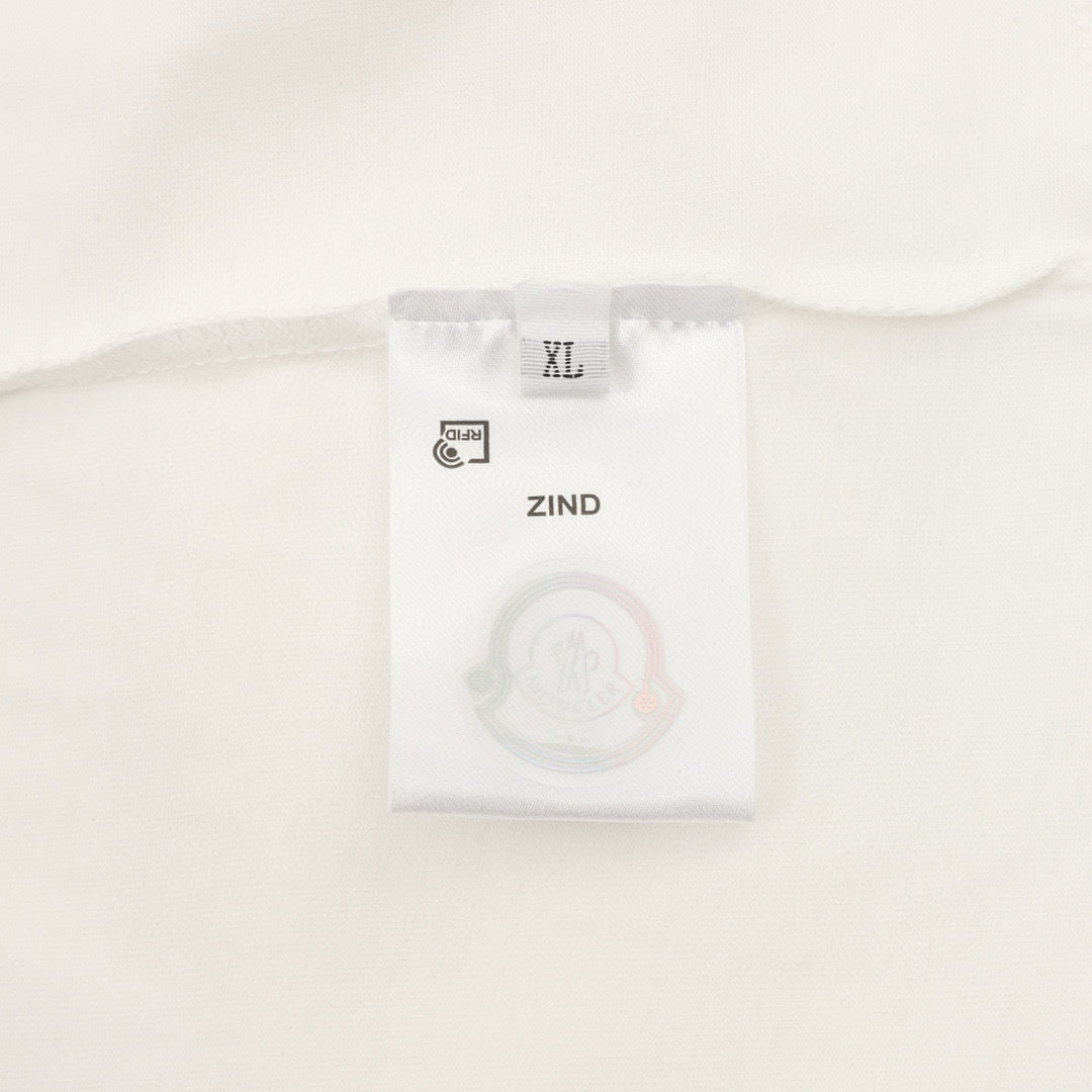 Moncler Graphic Logo T-Shirt - view 9