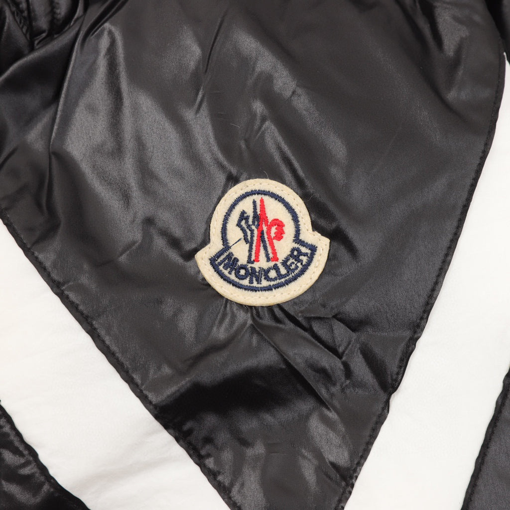 Moncler Hooded Embroidered Logo Down Jacket - view 9