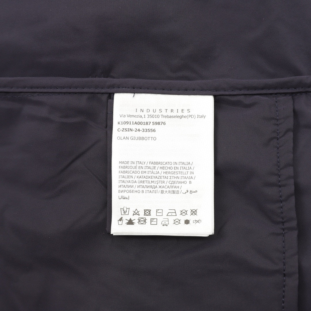 Moncler Logo Lightweight Jacket - view 9