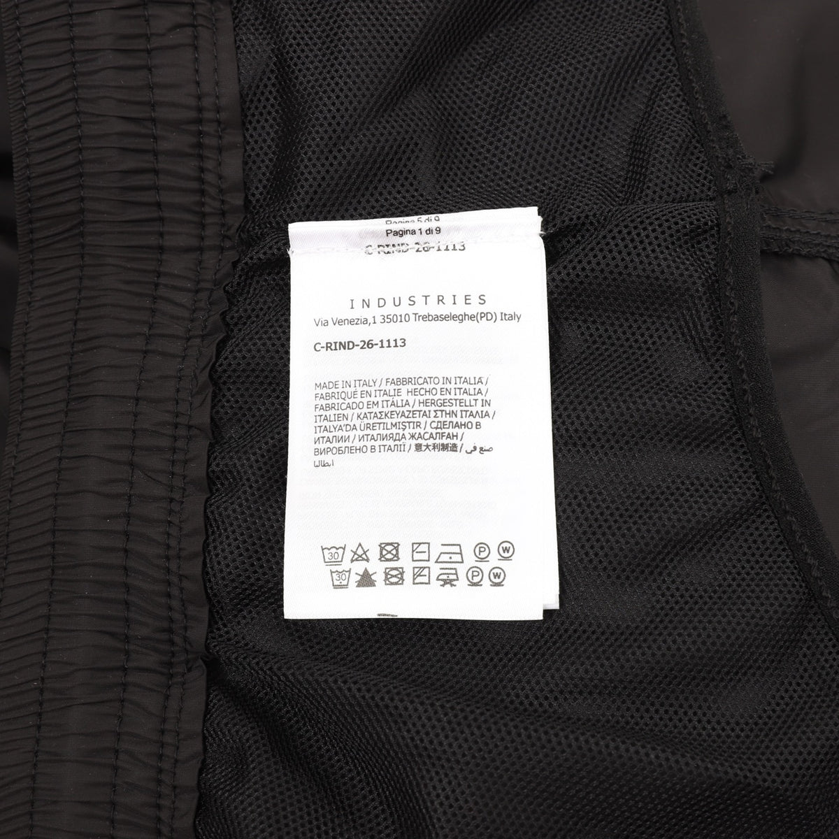 Moncler Embroidered Logo Short - view 9